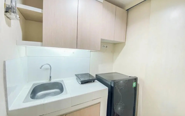 Best Price Studio Apartment Amartha View