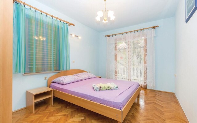 Beautiful Home in Povile With Wifi and 2 Bedrooms