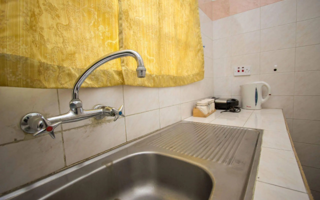 Benliza Guest House - Adults Only