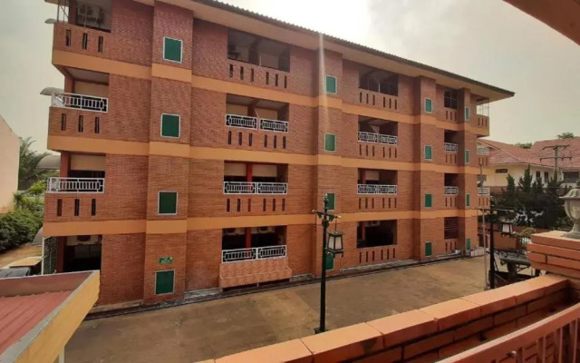 Eastan View Apartment