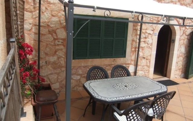 Mallorca 100016 2 Bedroom Apartment By Mo Rentals