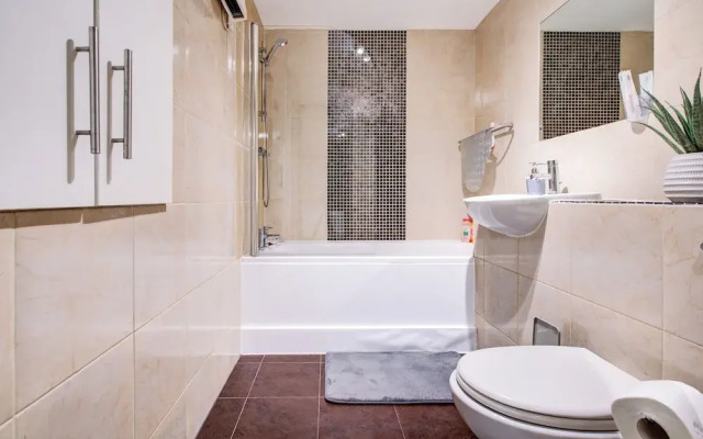 Spacious 2-bed Apartment, Family With Pets Welcome