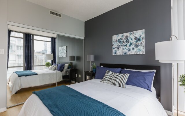 Quickstay - Luxurious 2-Bedroom Condo, Heart Of Toronto