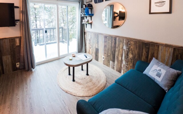 LOGE Leavenworth Riverside