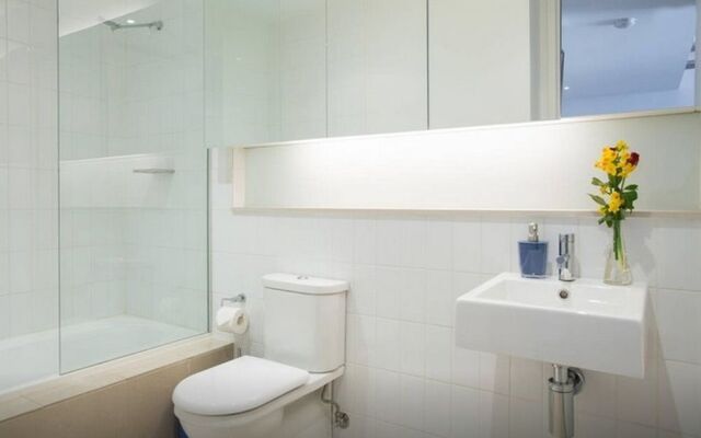 Corporate Stayz at Little Collins