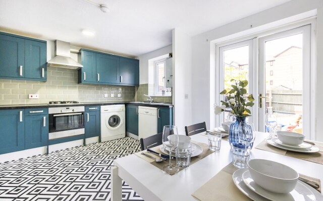 Inglewood Hub London