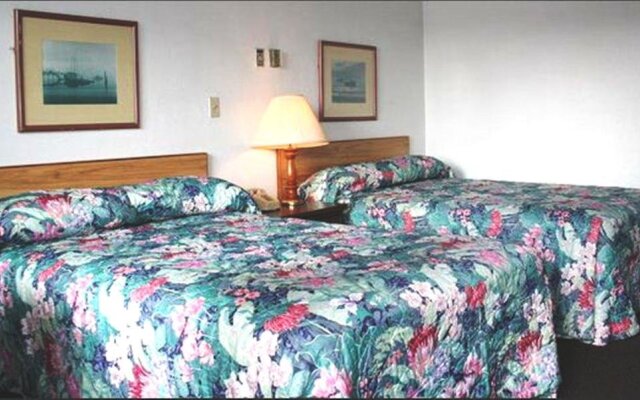 Fountain Inn & Suites