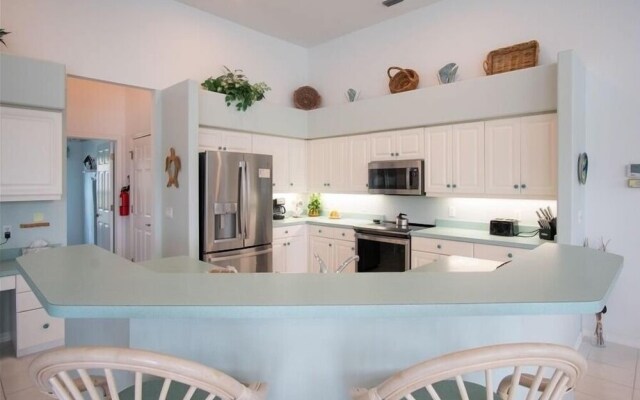 435 - 435 Court 3 Bedroom Home by Redawning