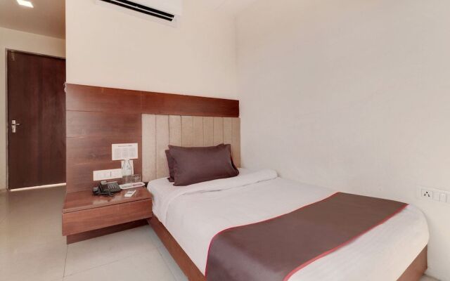 OYO Flagship 17196 Hotel Metro Inn