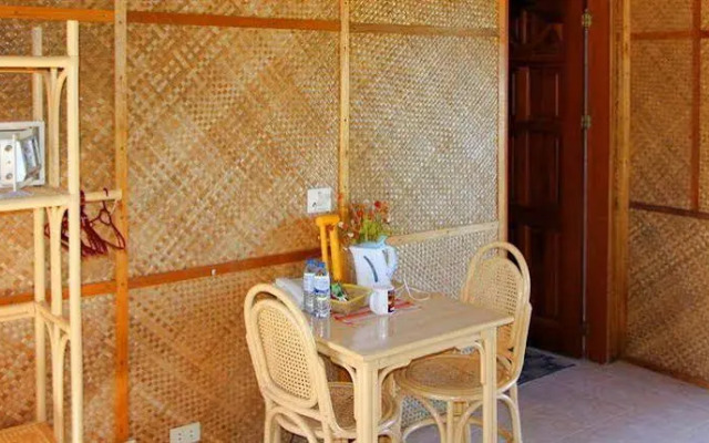 Parrot Paradise Resort