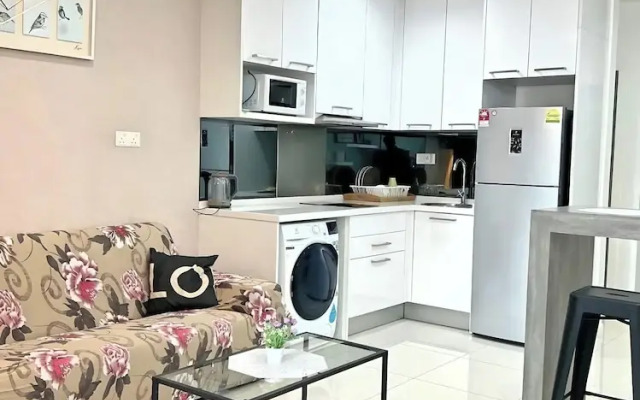 Summer suites klcc By Regal Homes