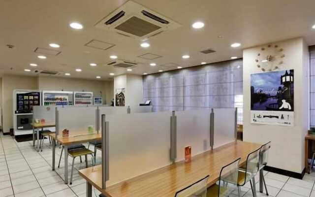 Super Hotel JR Shin-Osaka Higashiguchi
