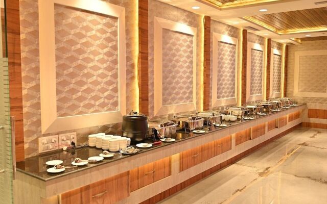 Hotel Aakriti Clarks Inn Express