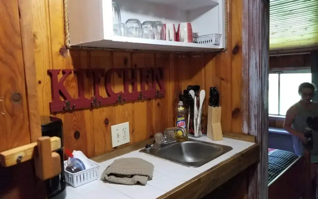 Ponderosa Pines Inn and Cabins