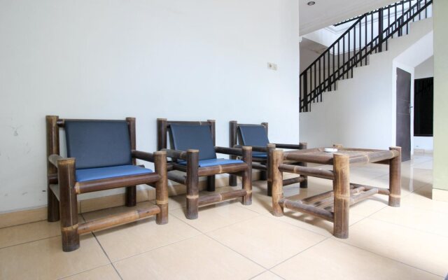 RedDoorz near Adisucipto Airport 3