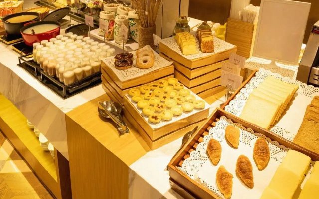Home Inn (Jiangyin Middle Chengjiang Road)