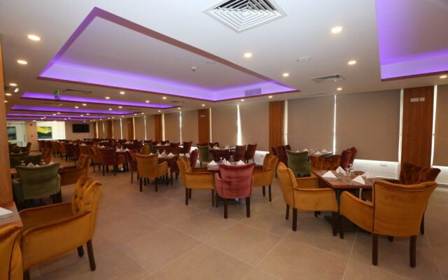 Hotel Name Samawer by Wynndham Amman Hotel