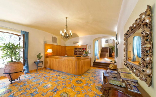 Hotel Zaro