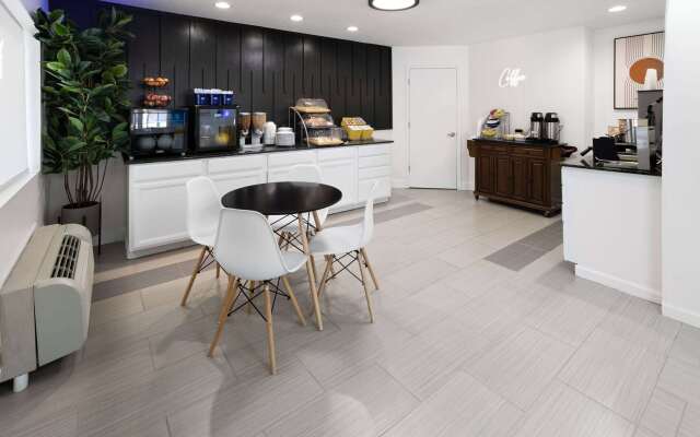 Days Inn by Wyndham Acworth