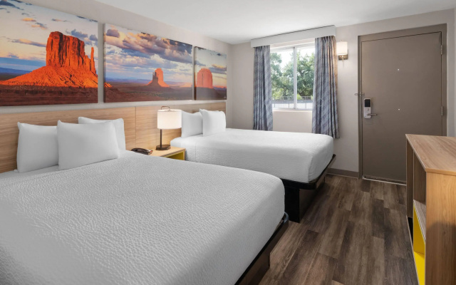 Отель Days Inn by Wyndham Farmington NM