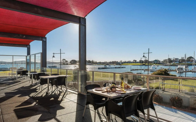 York Cove Hotel
