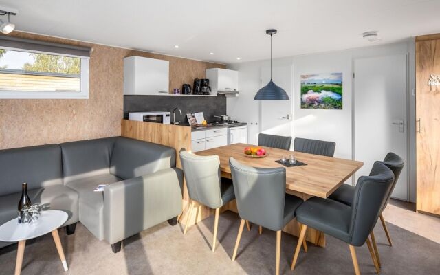 Modern Chalet With Dishwasher, Near the Hunebedcentrum