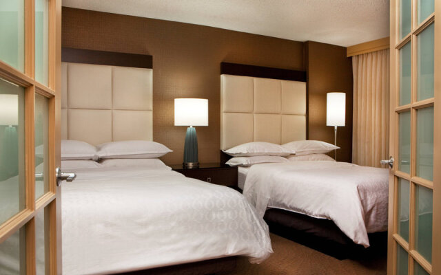 Hilton Kansas City Country Club Plaza