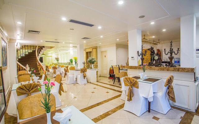 New Era Hotel & Villa