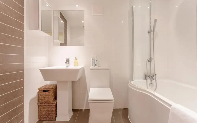 Comfortable 1 Bedroom North London Flat