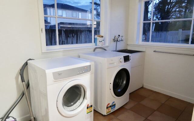 Arent Serviced House 14 Phyllis Street