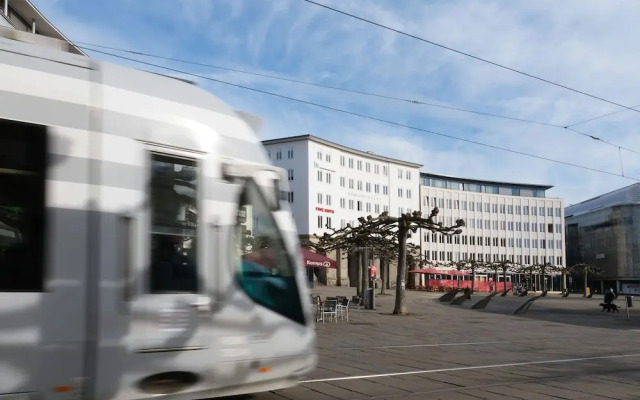 Hood House Kassel