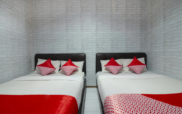 OYO 3283 Bwalk Hotel