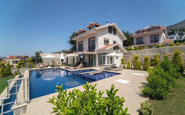 Serene Villa With Private Pool