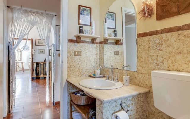 Belvilla by OYO Charming Villa With Roof Terrace