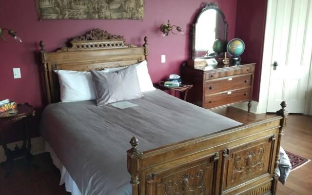 Homeport Historic Bed & Breakfast/Inn c 1858