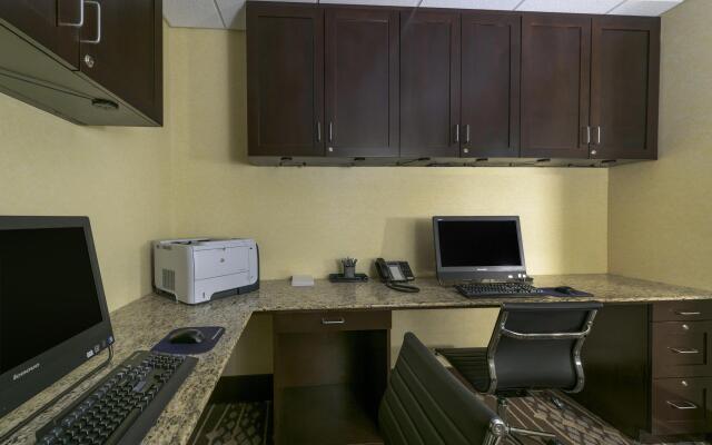 Hampton Inn & Suites Yonkers