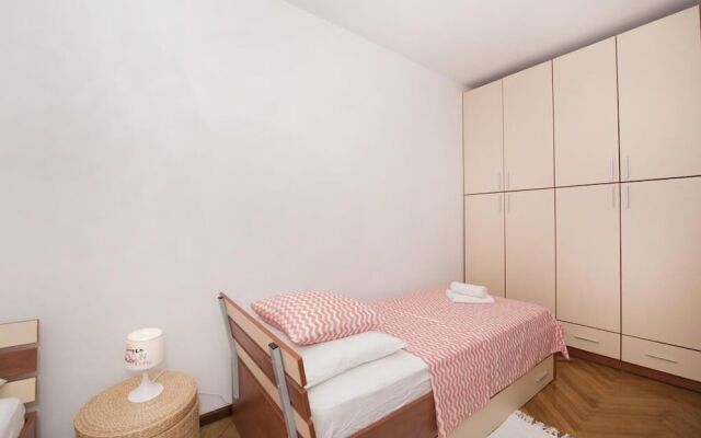 Apartment H&M