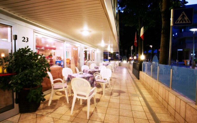 Hotel Crystal