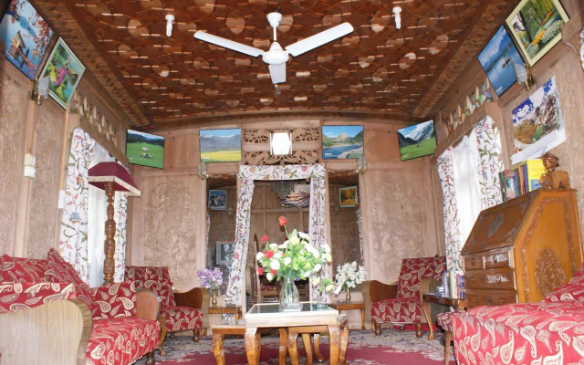 New Bul Bul Group Of Houseboats