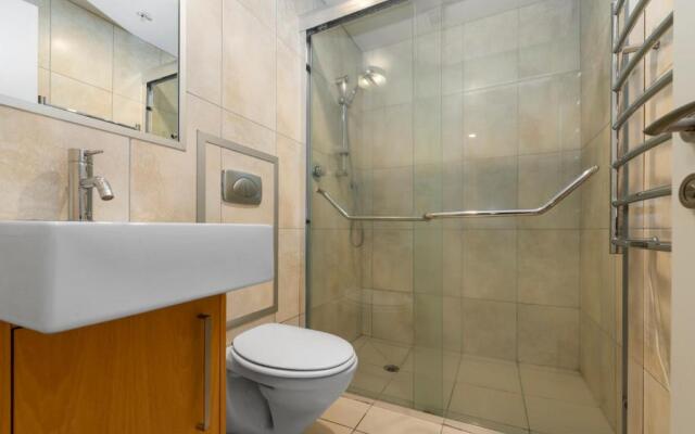 The Lake Life - Taupo Central Holiday Apartment