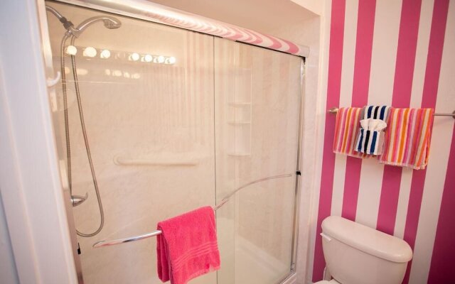 Hibiscus Resort D 2 Bedroom Condo by MCM