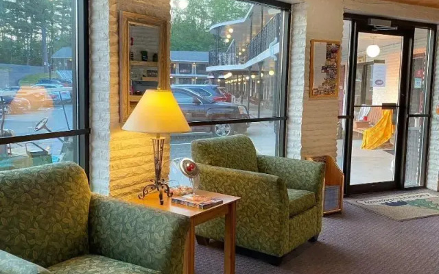 Amber's Inn & Suites