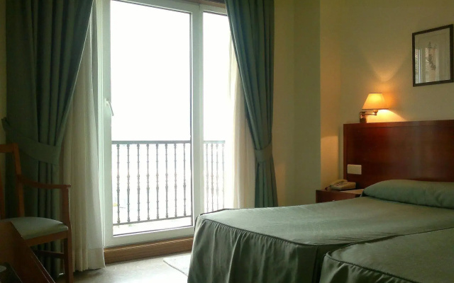 Hotel Bahia Bayona