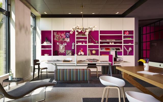 MOXY Frankfurt Eschborn