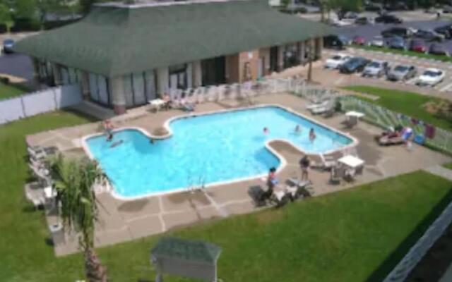 Ambassadors Inn & Suites