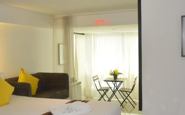 Siam Villa Suites Suvarnabhumi – Guest Rooms – Bangkok