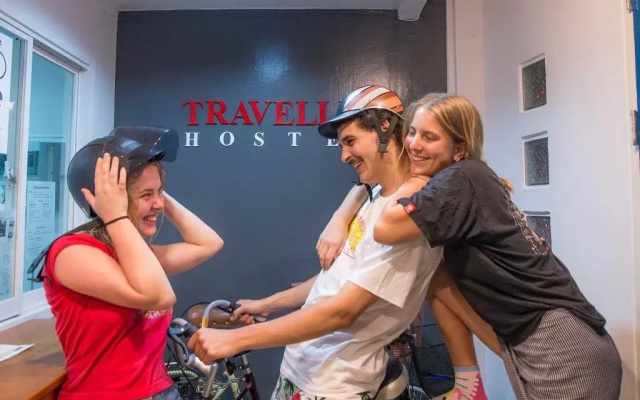 The Traveller Hostel - Adults Only