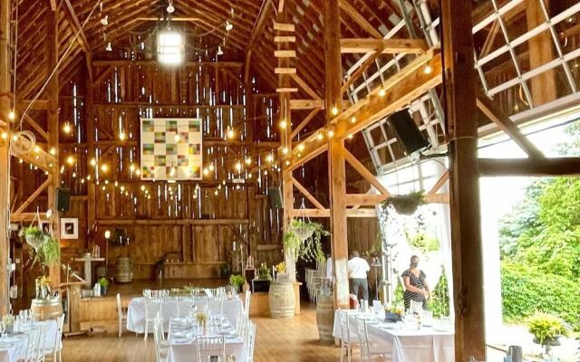The Eddie Hotel and Farm