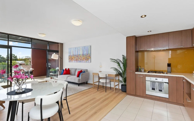 1bdr Parking on Beaufort Street
