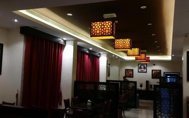 Remas Hotel Suites